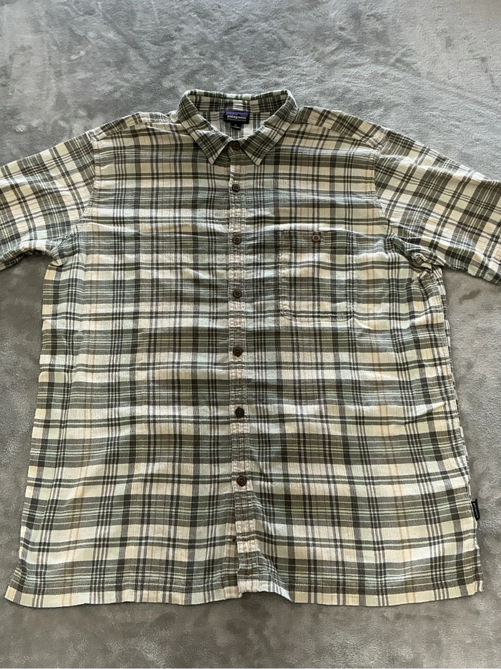 Patagonia A/C Short Sleeve Button Up Men’s XL Organic Cotton Green Plaid 52921